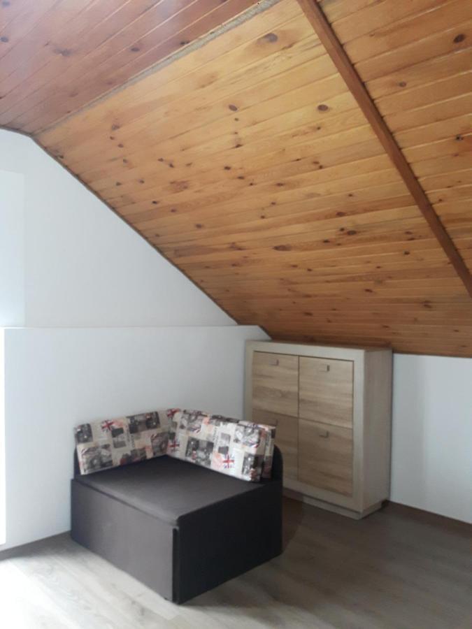 Киевская 43 Apartment Khorol Bagian luar foto